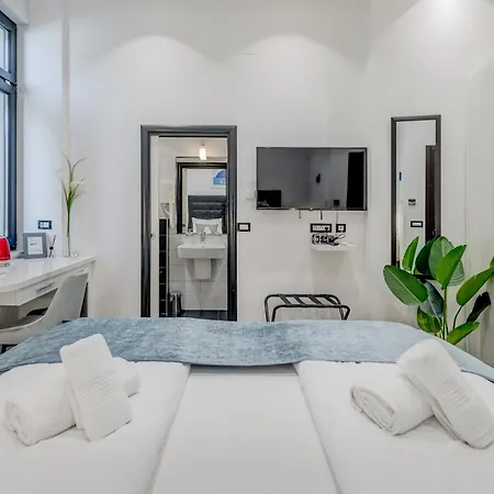 Гостьовий будинок Tango Luxury 4*