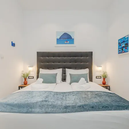 Tango Luxury 4* ספליט