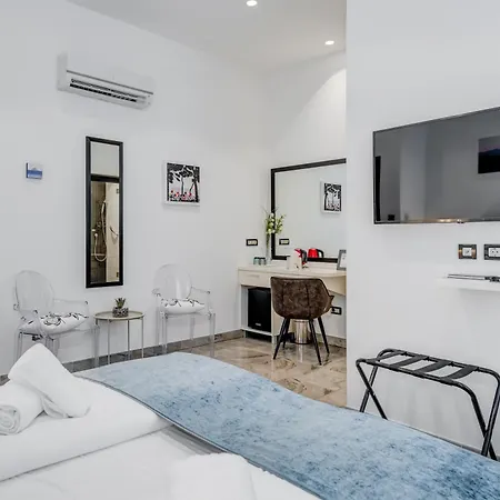 Tango Luxury בית הארחה