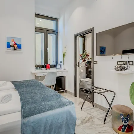 Tango Luxury בית הארחה 4*